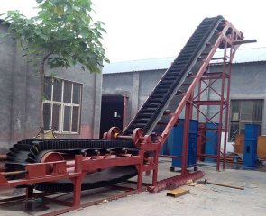 DJ大傾角皮帶式輸送機