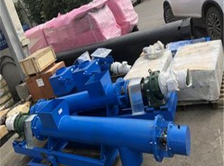 東北鐵嶺脫硫脫硝碳酸氫鈣輸送計量項目用螺旋